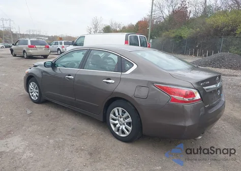2014 Nissan Altima 2.5 S z USA, uszkodzony, nr VIN 1N4AL3AP6EC280107